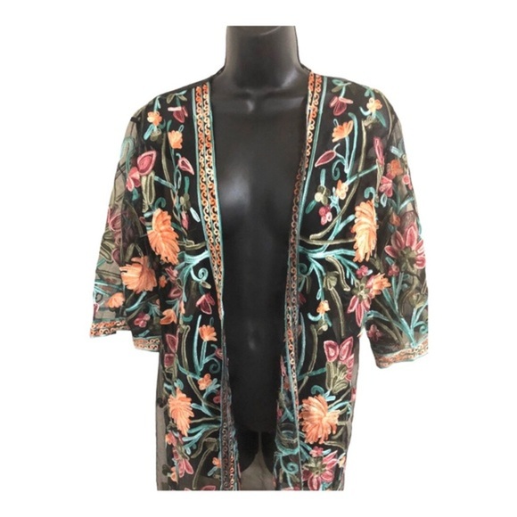 Stunning black floral embroidered mesh sheer fringed kimono shawl topper size L - Picture 5 of 17